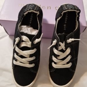 Madden Girl. Sneakers. New in box.Final price
